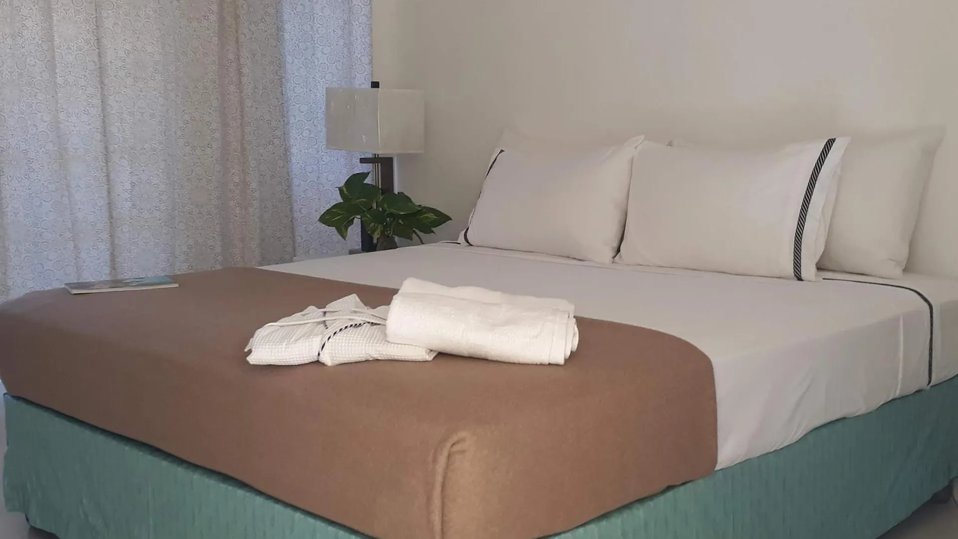 Ridge Condos Ocho Rios 0*,